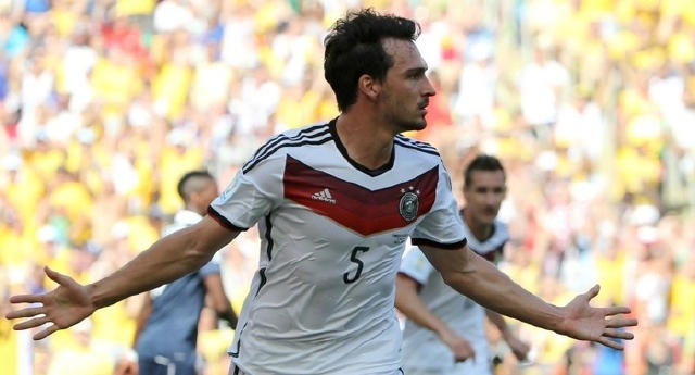  科隆门将超神扑救零封拜仁攻击群  